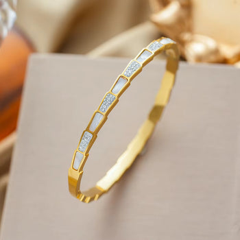 Zina X Crossail 18k Bangle