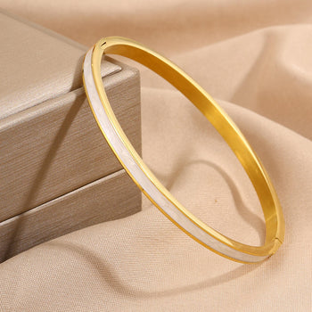 Simple Enamel 18K Bangle