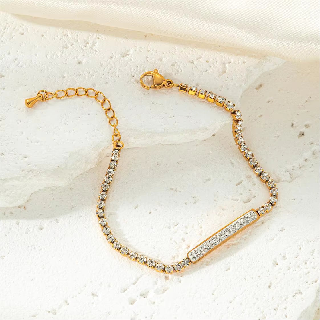 Bar Zircon Layered Chain Bracelet