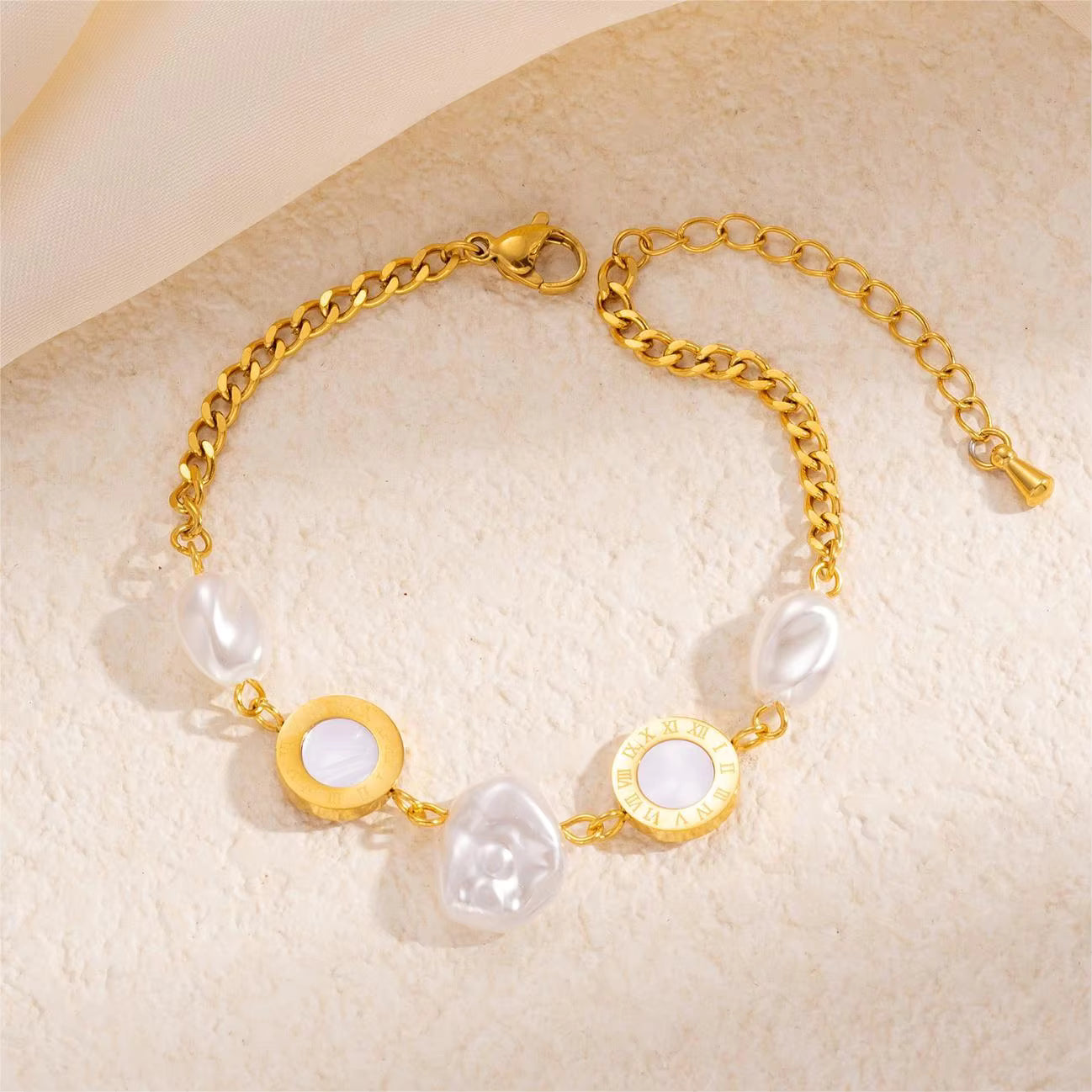 PearlLoom Chain Bracelet