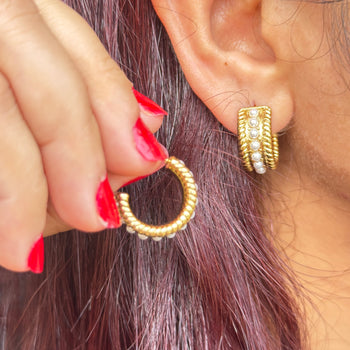 Minimalist Gold Dangle Earrings