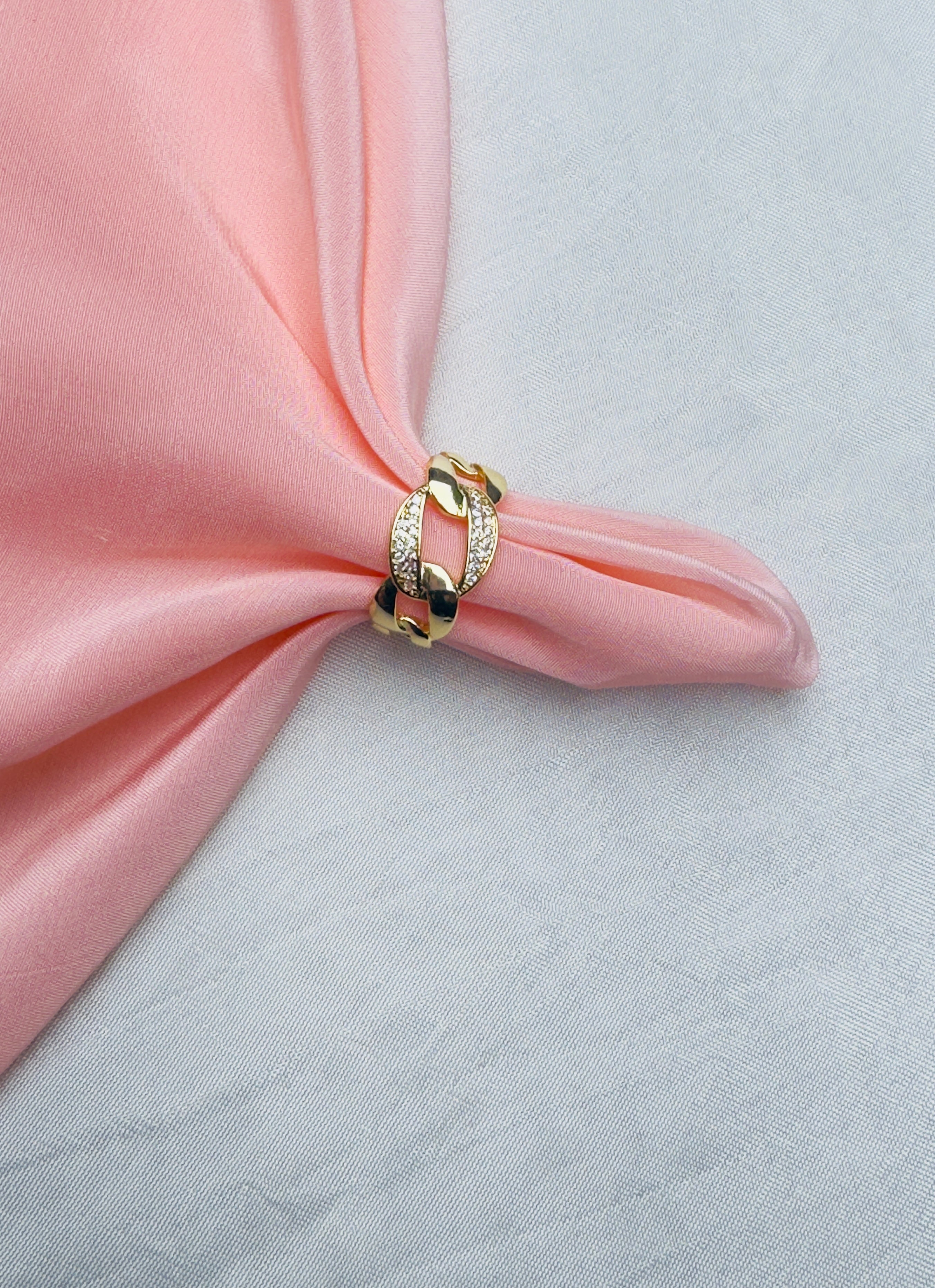 Auric Link Ring