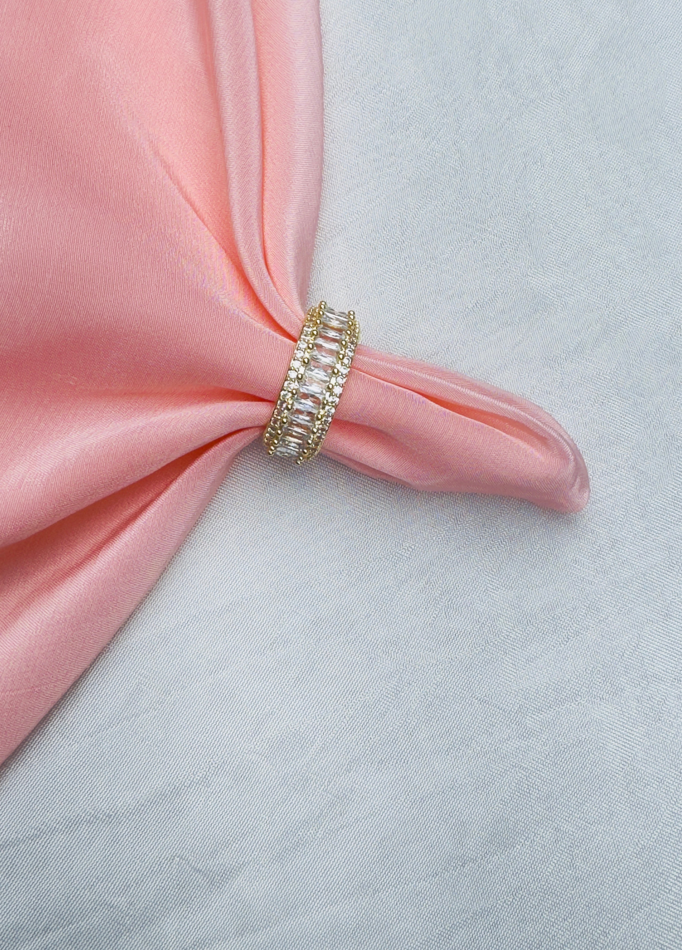 Lustrous Zircon Long Band