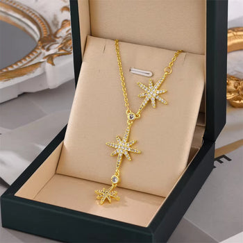 3 Star Gold necklace
