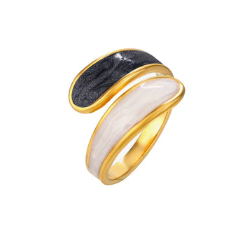Monochrome Overlap Oval Ring